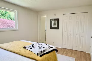 345 E Rosewood Ave, Eugene, OR 97404 - Photo 22