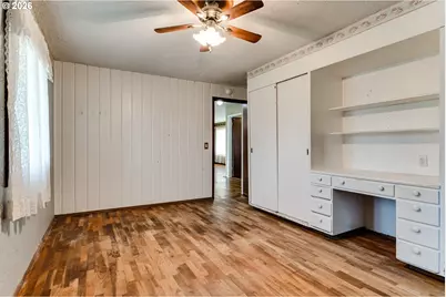 4076 North St, Springfield, OR 97478 - Photo 16