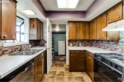 4076 North St, Springfield, OR 97478 - Photo 10