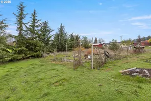 1907 W Duke Rd, Sutherlin, OR 97479 - Photo 30