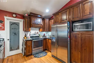 1907 W Duke Rd, Sutherlin, OR 97479 - Photo 6