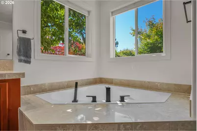 11761 SE Catina Pl, Happy Valley, OR 97086 - Photo 12