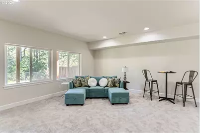 5802 NW Bannister Dr, Portland, OR 97229 - Photo 18