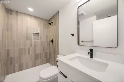 3530 N Borthwick Ave, Portland, OR 97227 - Photo 8