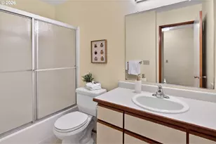 86 Kingsgate Rd, Lake Oswego, OR 97035 - Photo 18