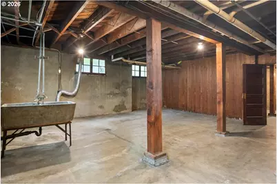1815 NE Wasco St, Portland, OR 97232 - Photo 28