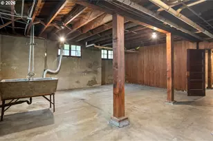 1815 NE Wasco St, Portland, OR 97232 - Photo 28
