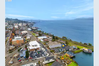 265 23rd St, Astoria, OR 97103 - Photo 2