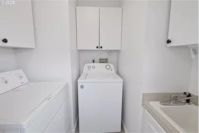 265 23rd St, Astoria, OR 97103 - Photo 30