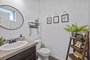 924 Julie Ln, Molalla, OR 97038 - Photo 4