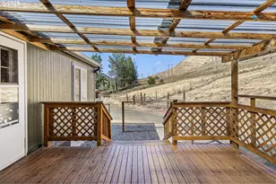 8367 N Umpqua Hwy, Roseburg, OR 97470 - Photo 32