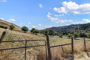 8367 N Umpqua Hwy, Roseburg, OR 97470 - Photo 44