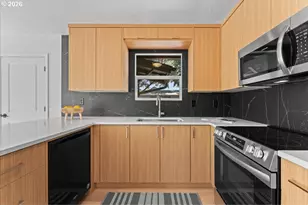 7005 SE Lexington St, Portland, OR 97206 - Photo 8