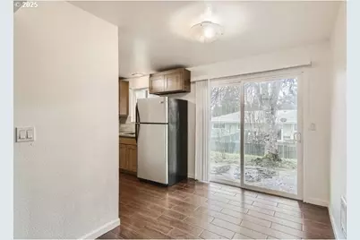 15544 NE Couch St, Portland, OR 97230 - Photo 6