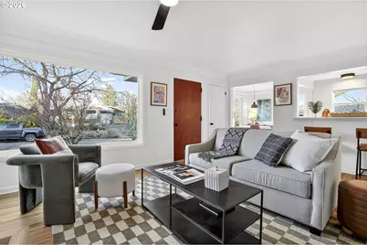 7618 SE Clay St, Portland, OR 97215 - Photo 10