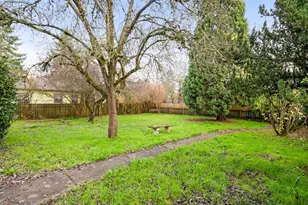 6525 N Montana Ave, Portland, OR 97217 - Photo 14