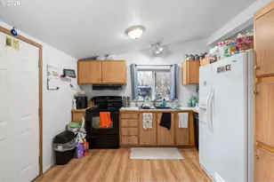 10815 SE Bush St, Portland, OR 97266 - Photo 4