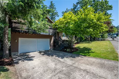 595 S 68th Pl, Springfield, OR 97478 - Photo 2