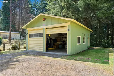 69686 McFarland Rd, North Bend, OR 97459 - Photo 2
