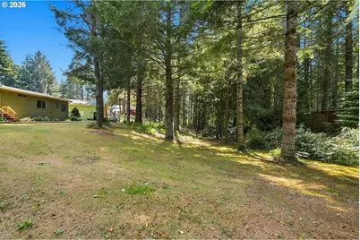 69686 McFarland Rd, North Bend, OR 97459 - Photo 30