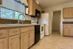 1809 26th St, La Grande, OR 97850 - Photo 6