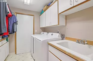 310 Pacific St, Columbia City, OR 97018 - Photo 26