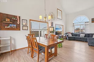 310 Pacific St, Columbia City, OR 97018 - Photo 10