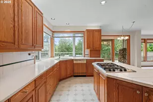9325 NW Old Skyline Blvd, Portland, OR 97231 - Photo 10