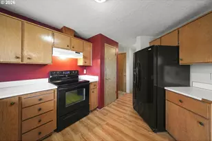 1399 SE Duke Dr, Hillsboro, OR 97123 - Photo 10