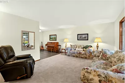 17410 Schalit Way, Lake Oswego, OR 97035 - Photo 4