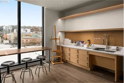 550 SW 10th Ave #2205, Portland, OR 97205 - Photo 34