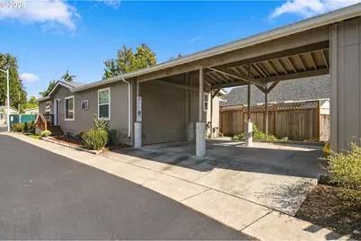 1125 58th St #107, Springfield, OR 97478 - Photo 4
