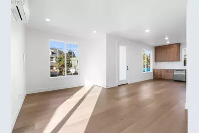 2092 N Watts St, Portland, OR 97217 - Photo 12