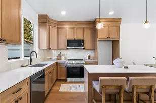 2092 N Watts St, Portland, OR 97217 - Photo 6