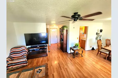 274 Georginna Dr, Roseburg, OR 97471 - Photo 2