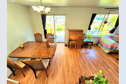 274 Georginna Dr, Roseburg, OR 97471 - Photo 8