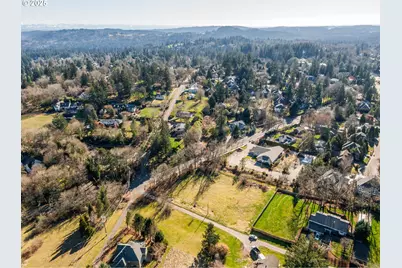 12395 Clara Ln, Lake Oswego, OR 97035 - Photo 14