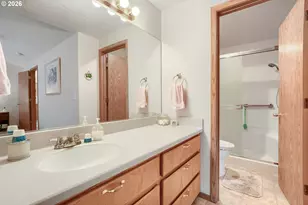 1660 N 18th St, Washougal, WA 98671 - Photo 20