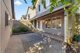 19332 Silverfox Pkwy, Oregon City, OR 97045 - Photo 2