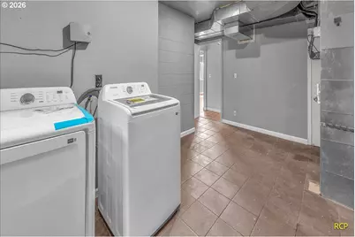 9660 NW Bermar Ln, Portland, OR 97229 - Photo 30