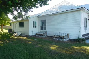 135 N 3rd, Connell, WA 99326 - Photo 10