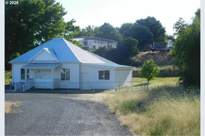 135 N 3rd, Connell, WA 99326 - Photo 4