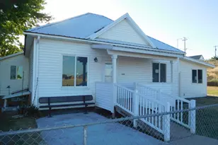 135 N 3rd, Connell, WA 99326 - Photo 2