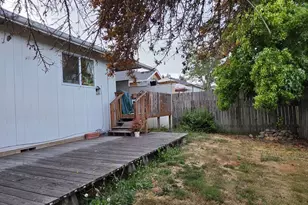 411 Sunnyside Dr, Winston, OR 97496 - Photo 26