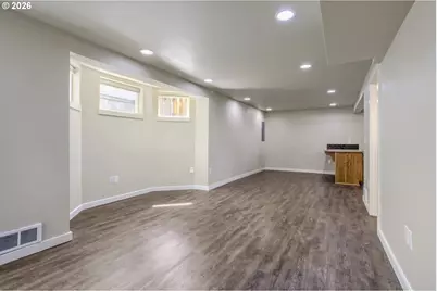 6204 NE 8th Ave, Portland, OR 97211 - Photo 20