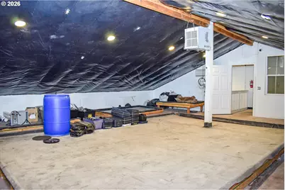 321 N Frontage Rd, Wolf Creek, OR 97497 - Photo 28