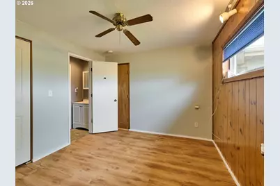 5724 S Anderson Rd, Aurora, OR 97002 - Photo 20