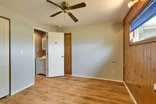 5724 S Anderson Rd, Aurora, OR 97002 - Photo 20
