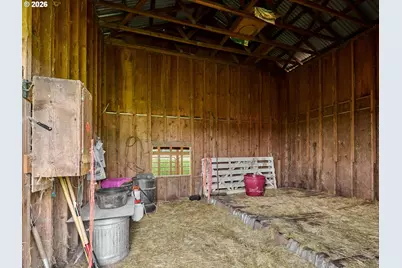5724 S Anderson Rd, Aurora, OR 97002 - Photo 32