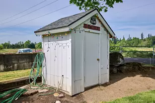 5724 S Anderson Rd, Aurora, OR 97002 - Photo 34